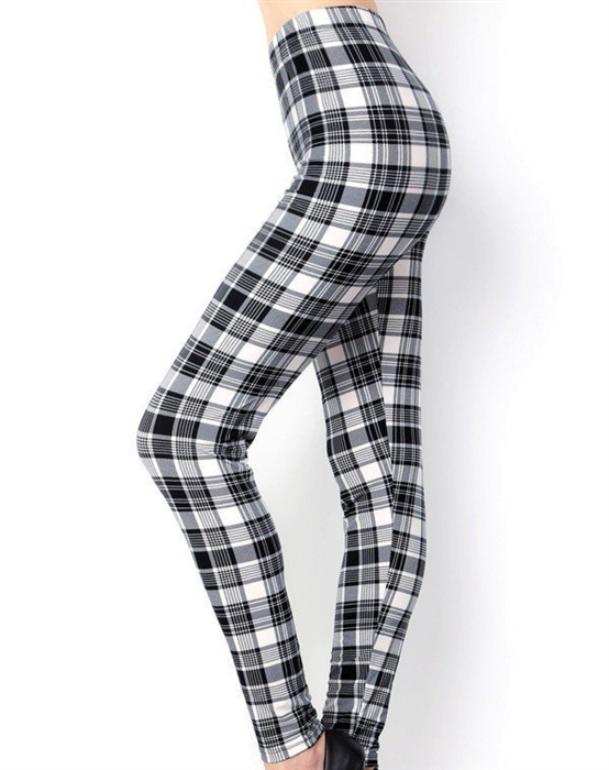 Black/white checkered leggings