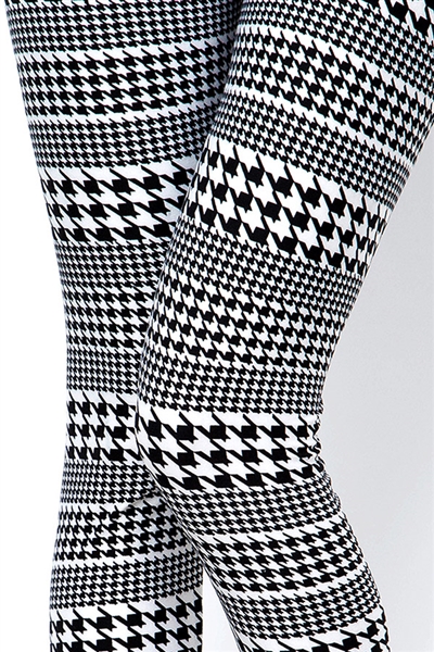 Brushed Soft Black and White Houndstooth Stripe Leggings S/M